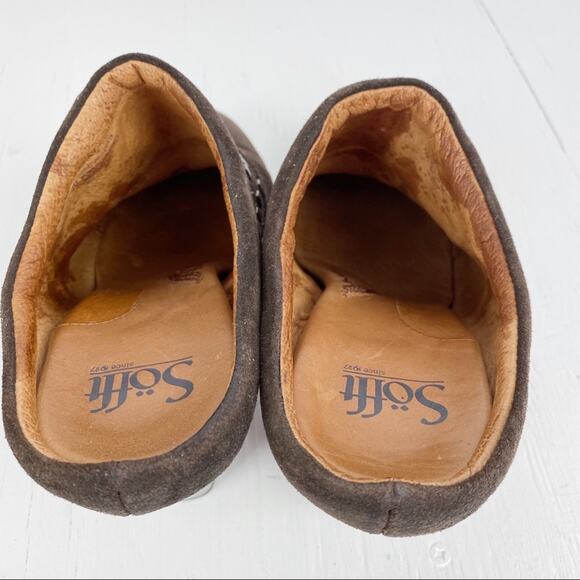 Sofft Suede Mule Size 9 M Brown Metal Studs - Picture 2 of 11